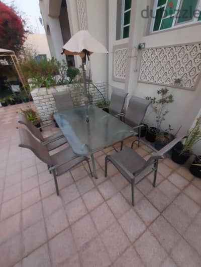 Very durable tampered glass table with 6 chairs best for gardens