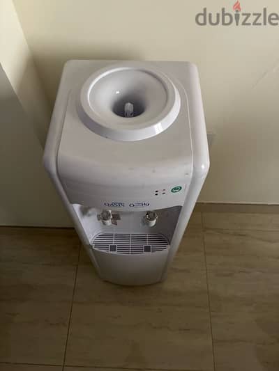 hot and cold water dispenser