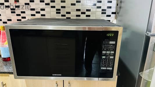 55L Samsung Microwave for immediate sale