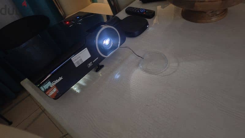 4500 Ansi Lumens Projector بروجكتور  FHD ماركة VIVITEK العالمية 3