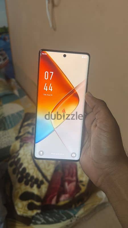 INFINIX Note 40 Pro Edge screen 256 Gb 24Gb rom 1