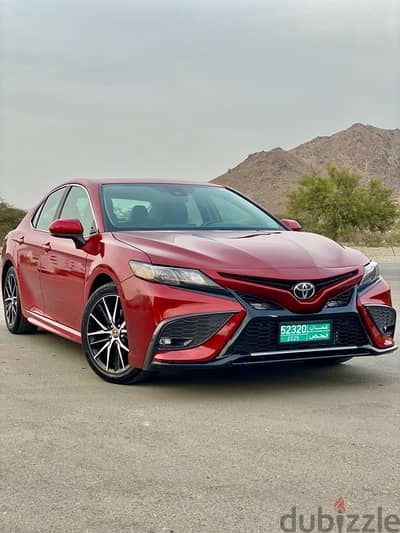 Toyota Camry 2021