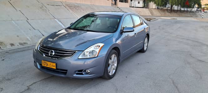 Nissan Altima 2012