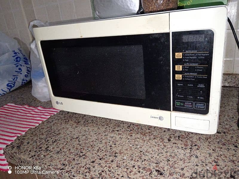 Microwave oven 0