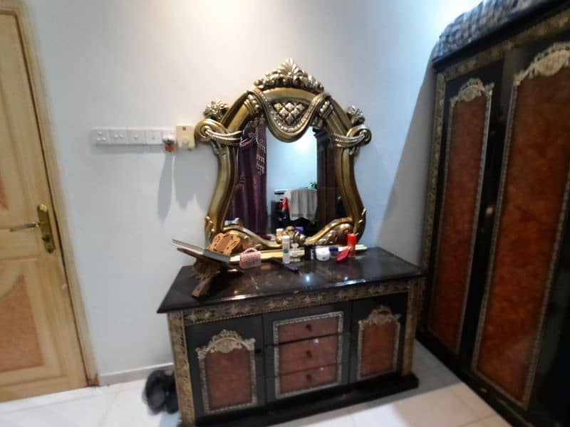 Full royal hand-made Turkish bedroom set 9