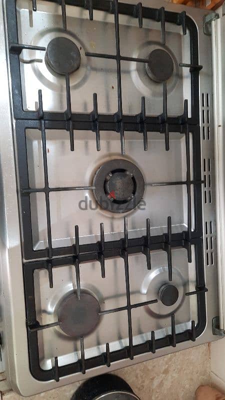 large full size 5 burners plus full-size oven great barely used 8