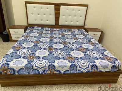 غرفة نوم  بحالة جيدة جداً - Very Good Used Bedroom Furniture