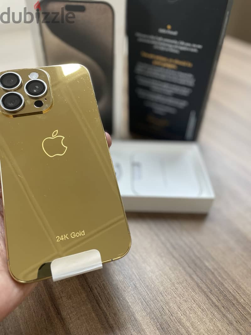 للبيع iPhone pro max Gold 24k 3