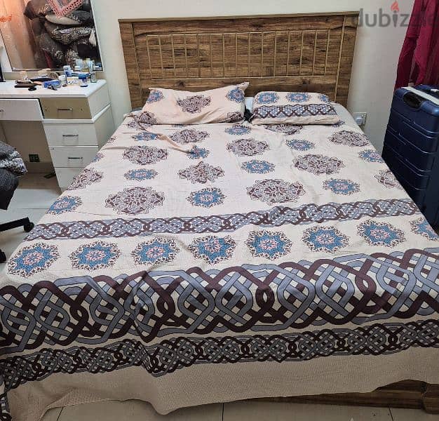 king size bed for sale 0