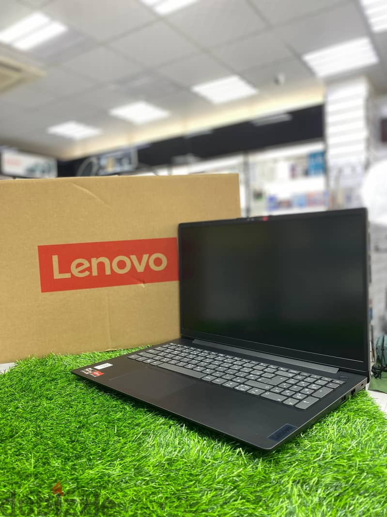 GRAPHICS LENOVO AMD R3 12th GEN 8GB RAM 256GB SSD 15.6"INCHES DISPLAY 3