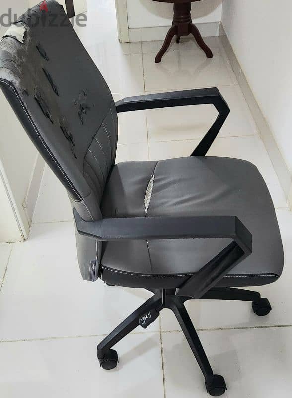 Gaming chair for sale 1