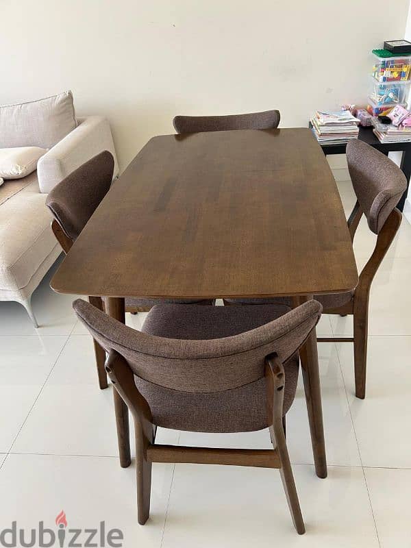 Dinning Table with 4 chairs 1