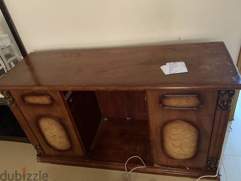 Used slightly damaged furnitures 2