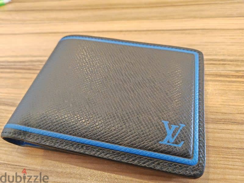 Louis Vuitton wallet 4