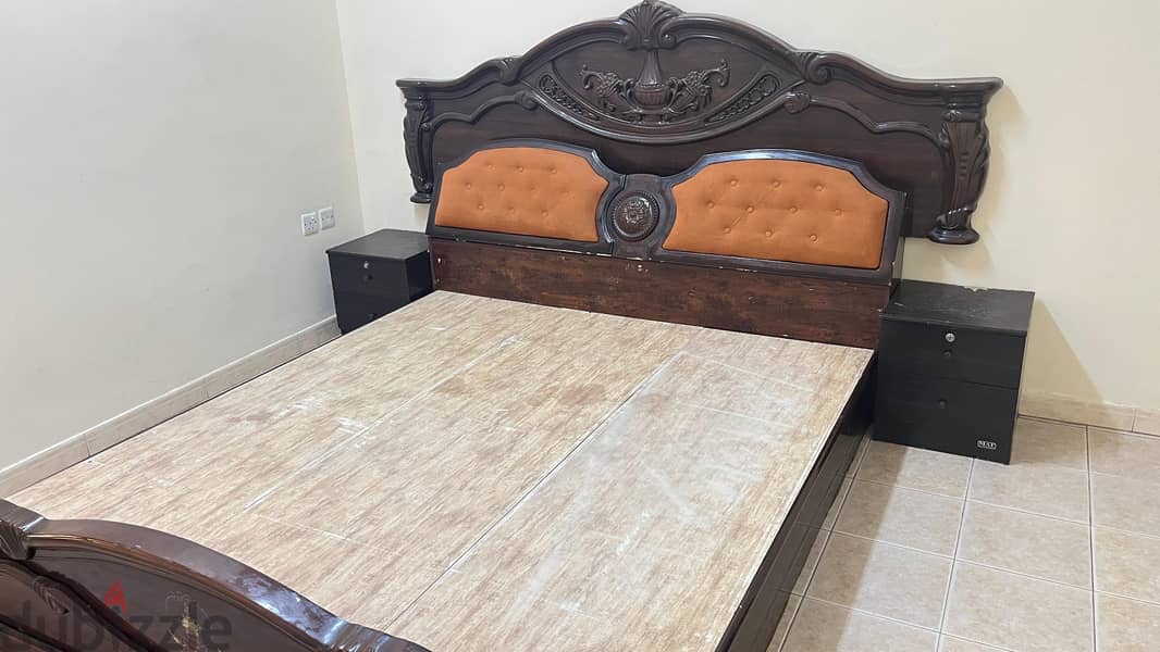 Used Furniture for Sale-(King Size Coat,Dining Table + 4C,Sofa,Wardrob 2