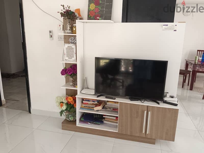 small dressing table , tv stand , cupboard etc 0