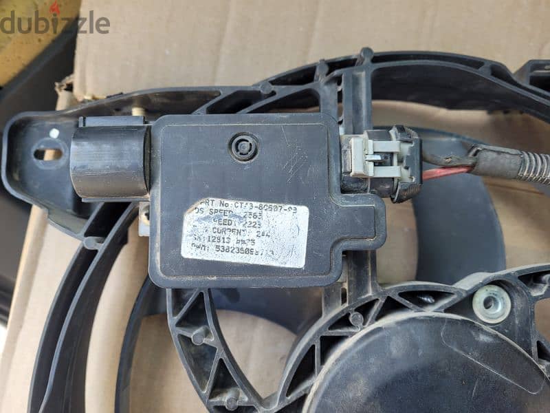 ford edge 2013 radiator fan assembly alongwith relay 2