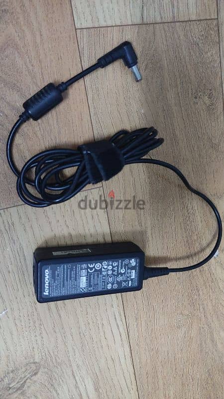 laptop charger Lenovo and Mac mini adapter original 1