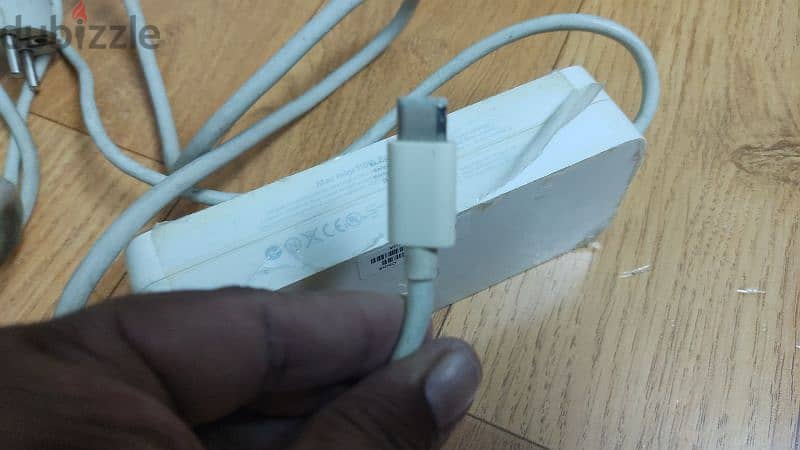 laptop charger Lenovo and Mac mini adapter original 7