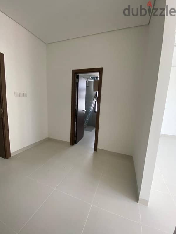 twin villa for rent in Qurm 29 brand new 11