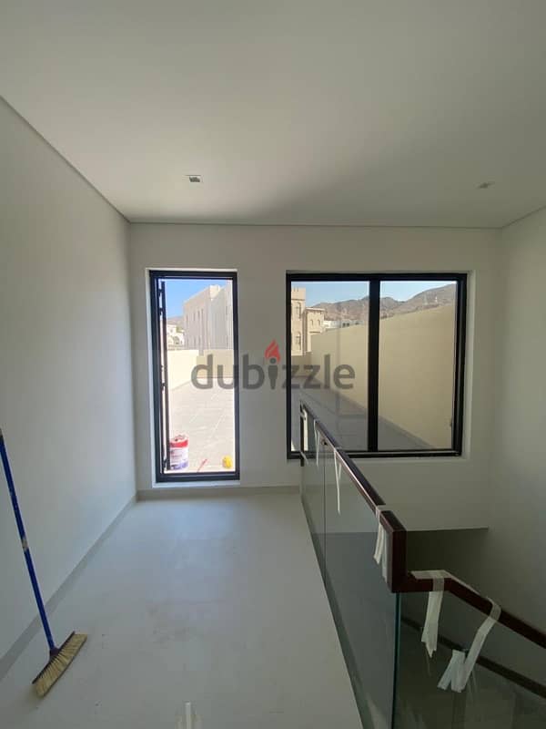 twin villa for rent in Qurm 29 brand new 13