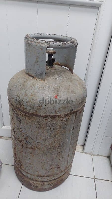 Gas cylinder 0