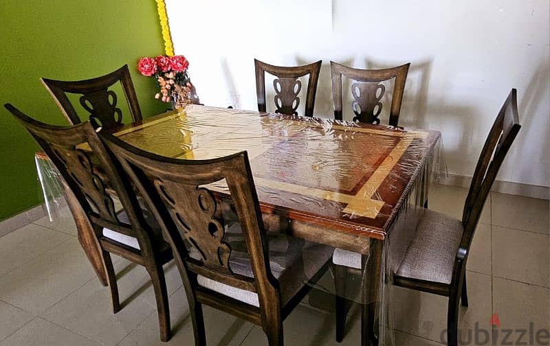 6 seater dining table 1