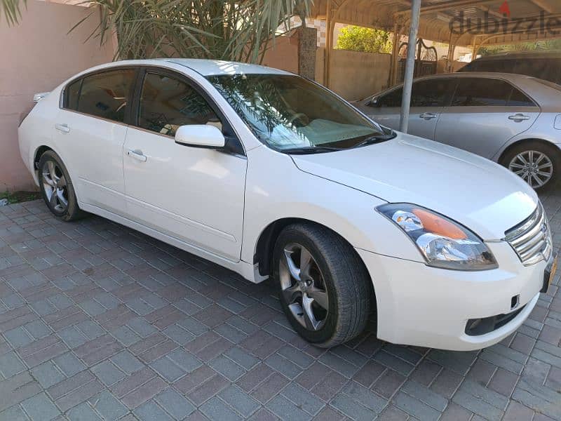 Nissan Altima 2