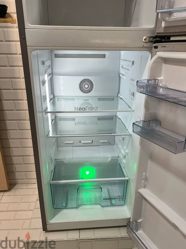 Beko Fridge like New 4