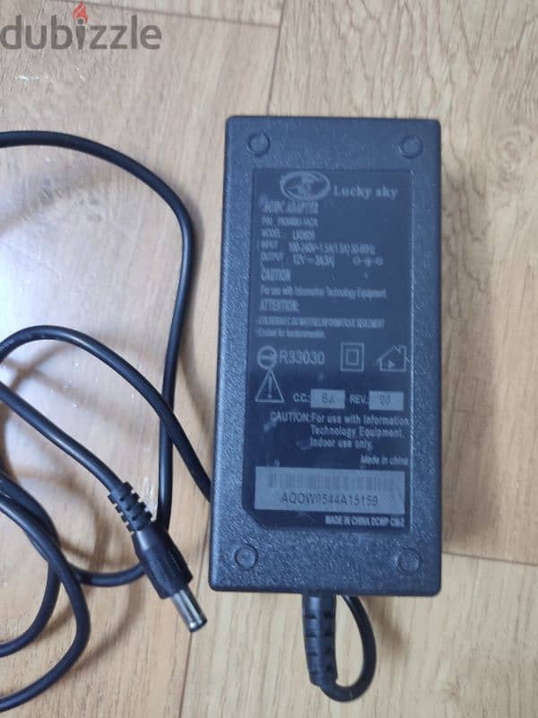 laptop charger adapter Lenovo Toshiba 2