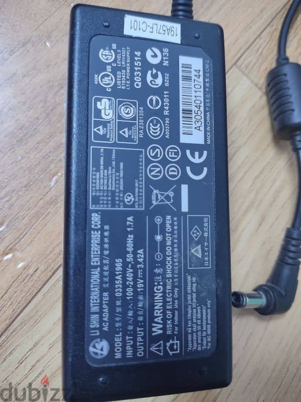 laptop charger adapter Lenovo Toshiba 4