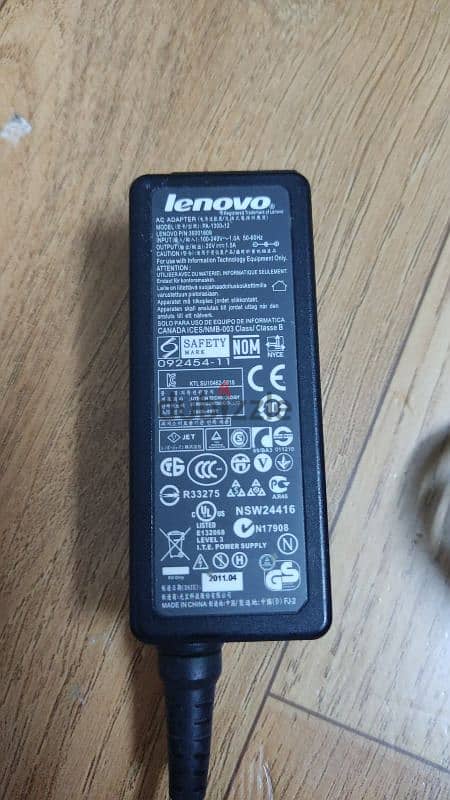 laptop charger adapter Lenovo Toshiba 9