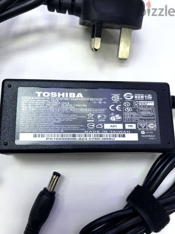 laptop charger adapter Lenovo Toshiba 14