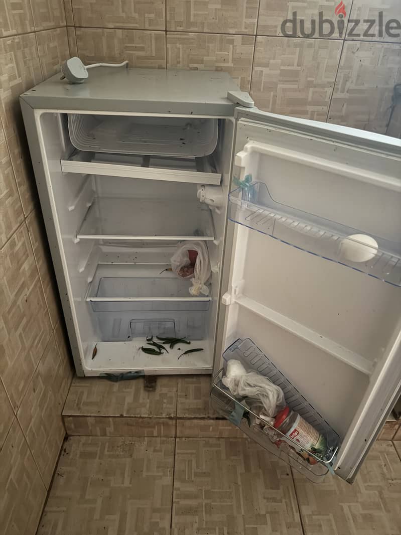 Fridge for 40 riyal 1