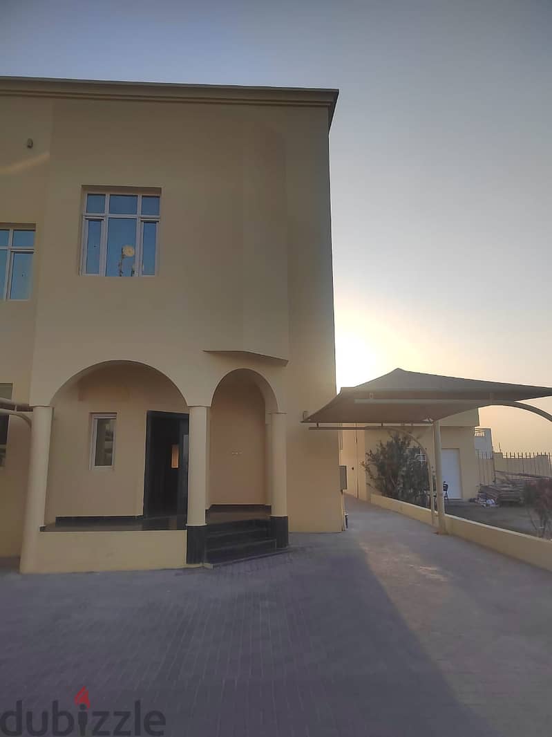 For Rent Villa 5BHK Semi Furnished - Al Qurum 1