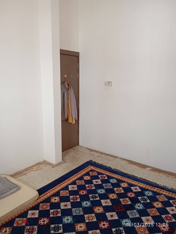 Room for Rent near Walja parking and Masjid 2