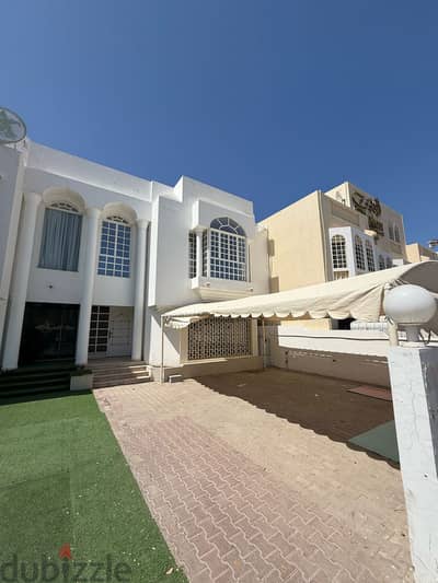 For Rent 5 Bhk + 1 Villa In Al Khwair ( Residential Commercial)