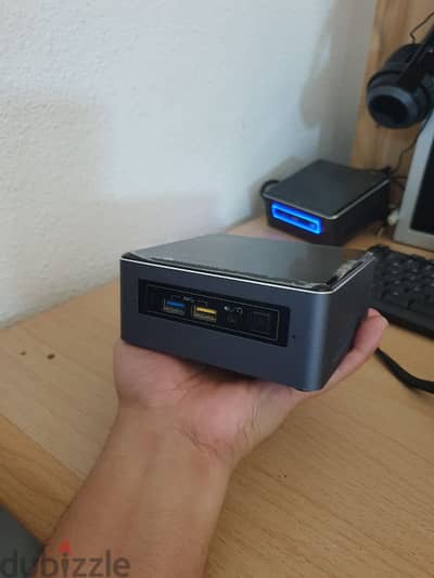 Intel Mini Desktop PC