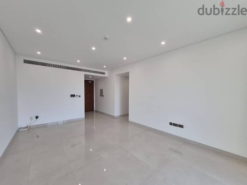 2 BR Nice Apartment in Al Mouj with Amenities 12