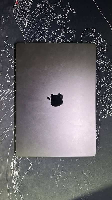 فرصة ماكبوك برو بمواصفات عالمية MacBook pro M3pro 1