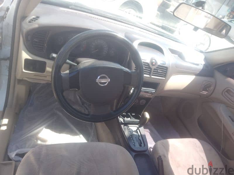 Nissan Sunny 2012 0