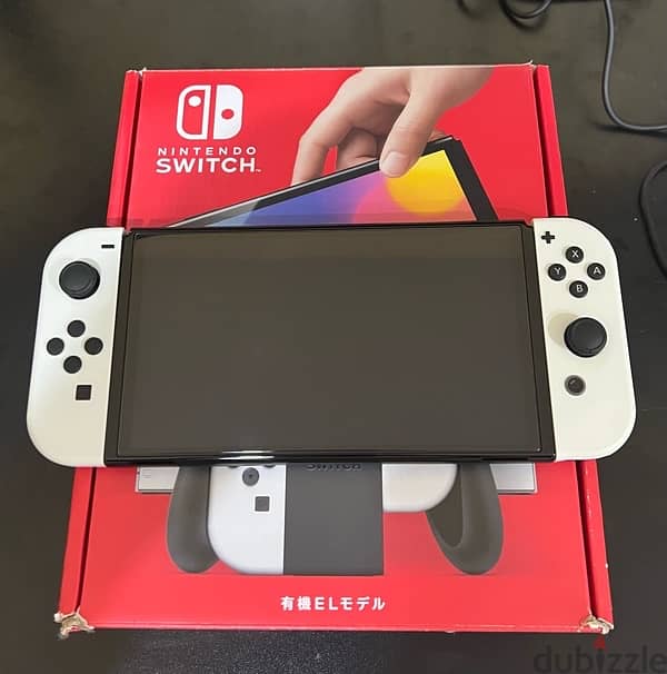 Nintendo switch OLED + 2 Games 2