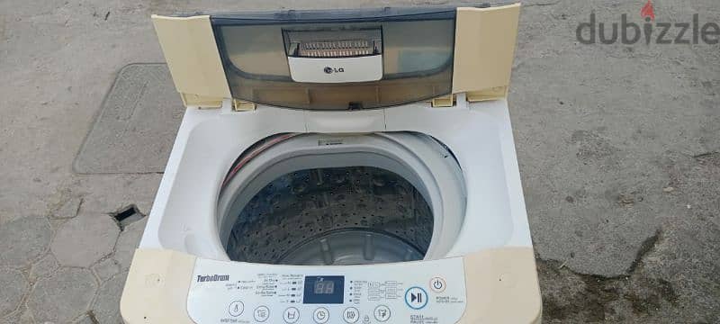 LG washing machine good condition 1