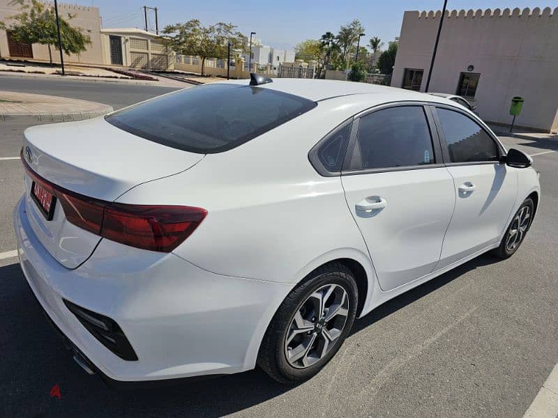 rent a car muscat alghubra   تأجير سيارات مسقط 1