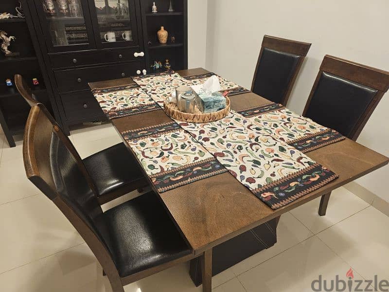 4 seater dinning table 2