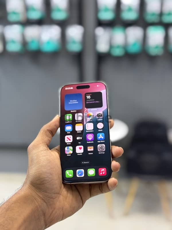 iphone 16 pro 256GB | almost one year apple warranty | 5 days used 1