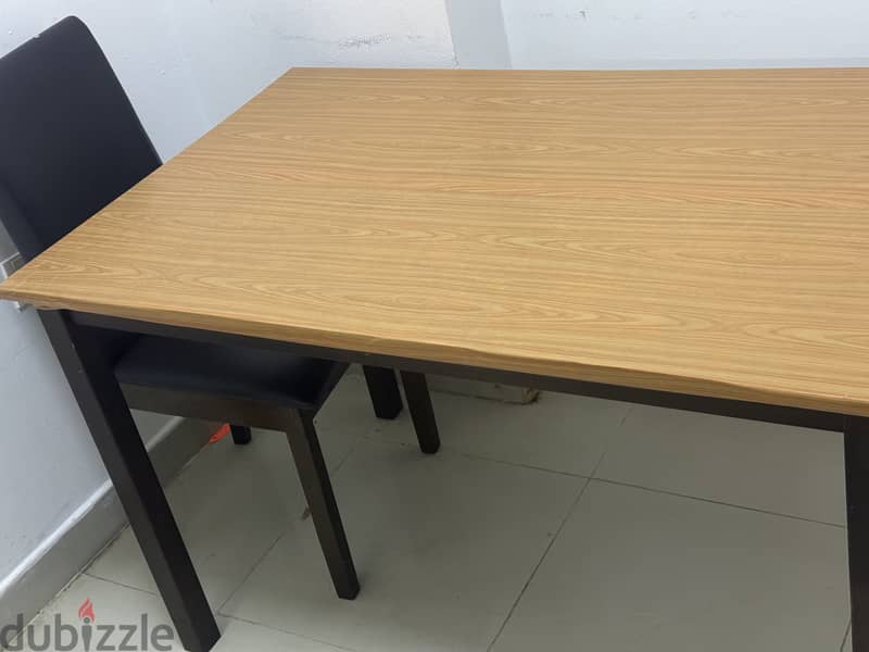 Used dining table without chairs 2