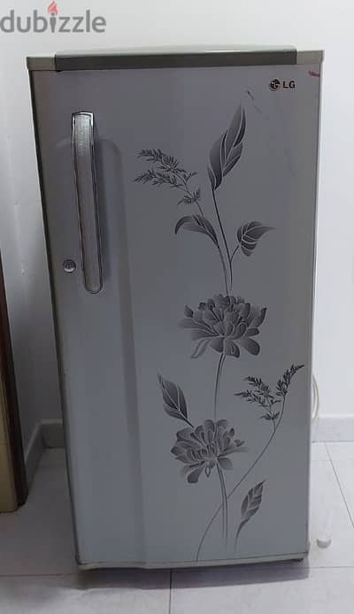 urgentl sale : 190L 4star direct cooling single door.