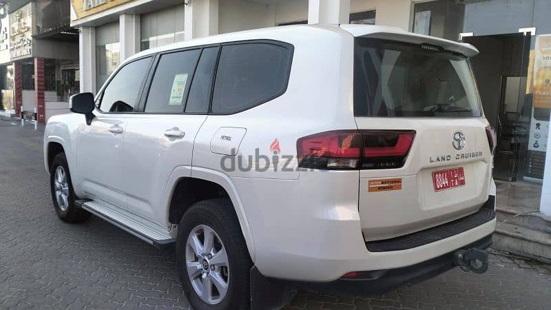 land cruiser available for rent with Ramadan offers 2