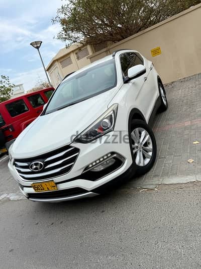 Hyundai Santa Fe 2017 model oman car for sell